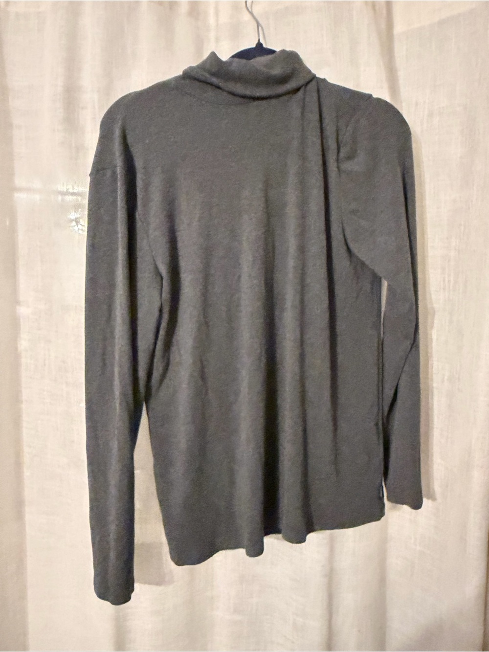 Guess Women's Gray Turtleneck Sweater